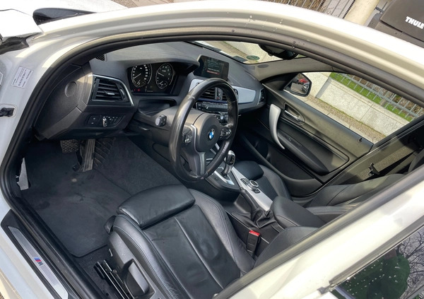 BMW Seria 1 cena 88000 przebieg: 89000, rok produkcji 2018 z Staszów małe 631